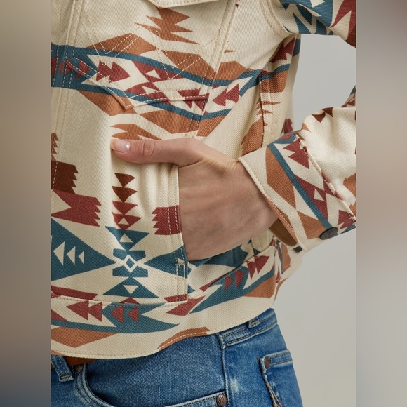 Wrangler Women's Aztec Boyfriend Jacket size small - Picture 8 of 8